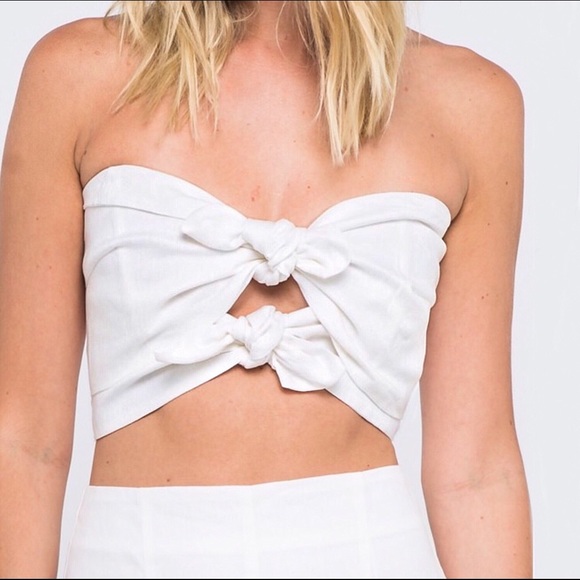 Double Knot Front Tie Linen White Crop Top - Picture 3 of 10